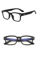 🚨 -50% VYMIND™ Lentes Anti-Distracción/Filtro Azul Profesional🔵